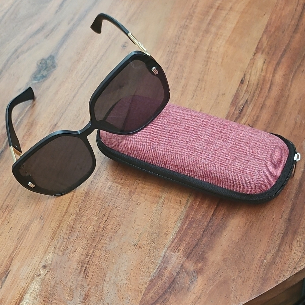 Black Sunglasses with Pink Case